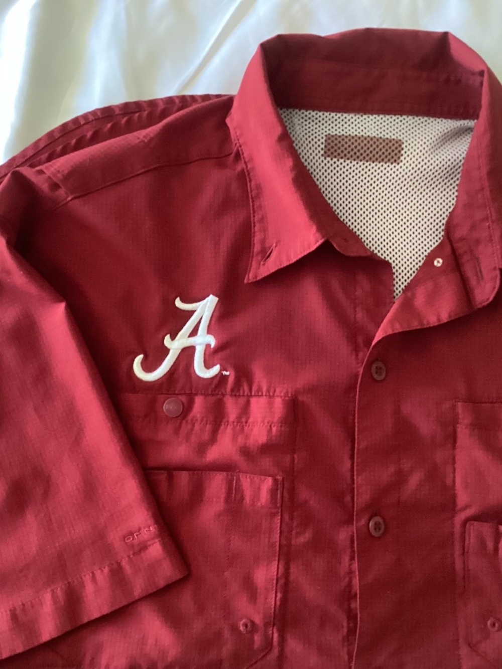 Men’s Red COLUMBIA Alabama Crimson Tide Embroidered Short Sleeve Size L